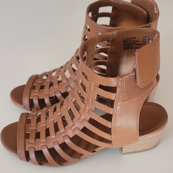 american eagle girls sandals